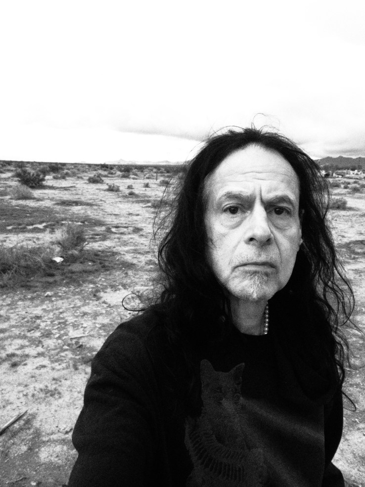 This image has an empty alt attribute; its file name is robert-kenter.jpg